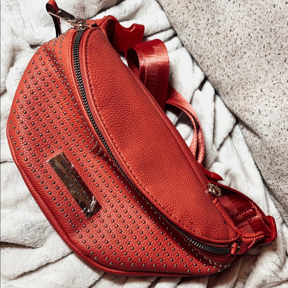 Fanny pack